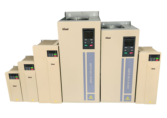Invt veichi diellore VFD për pompën e zhytur MPPT 1.5kW/2.2kW/15kW faza e vetme 220V tre fazë 380V inverter